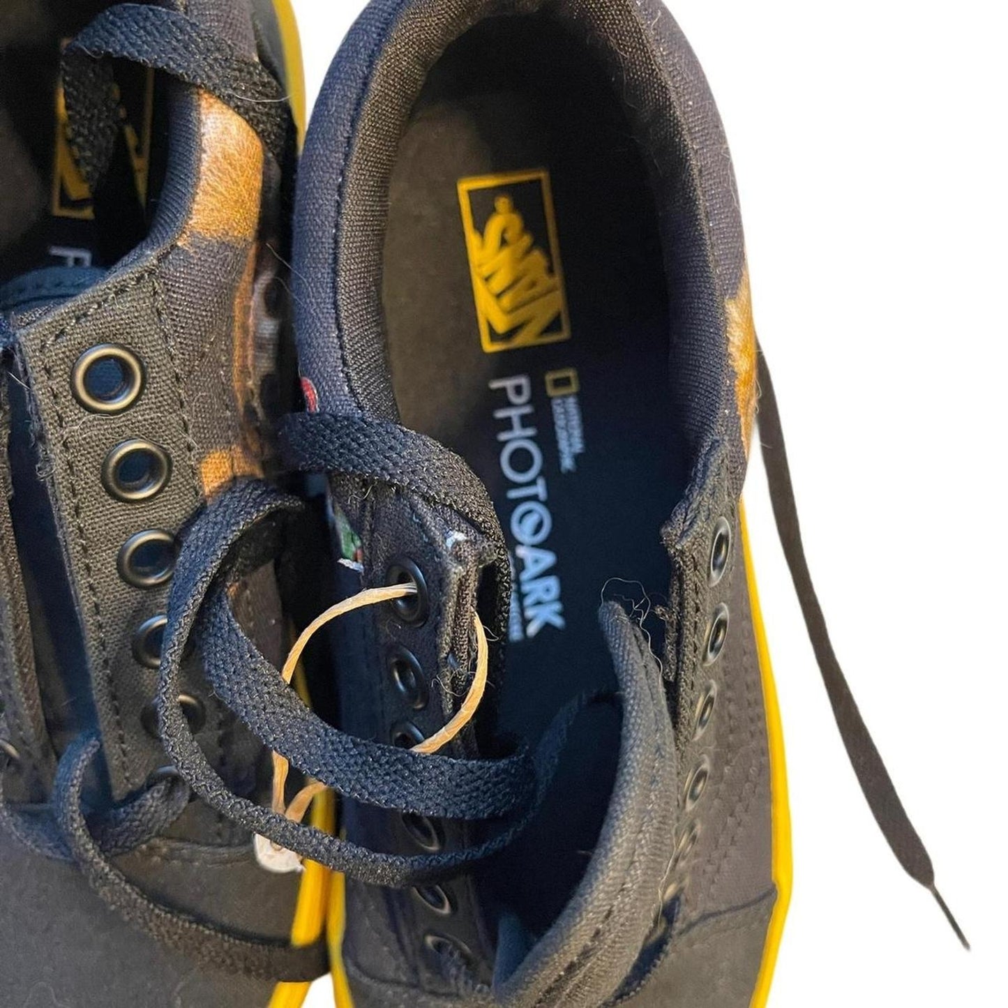Kids Vans Sneakers size 1.5 - Off The Wall - National Geographic Limited Series
