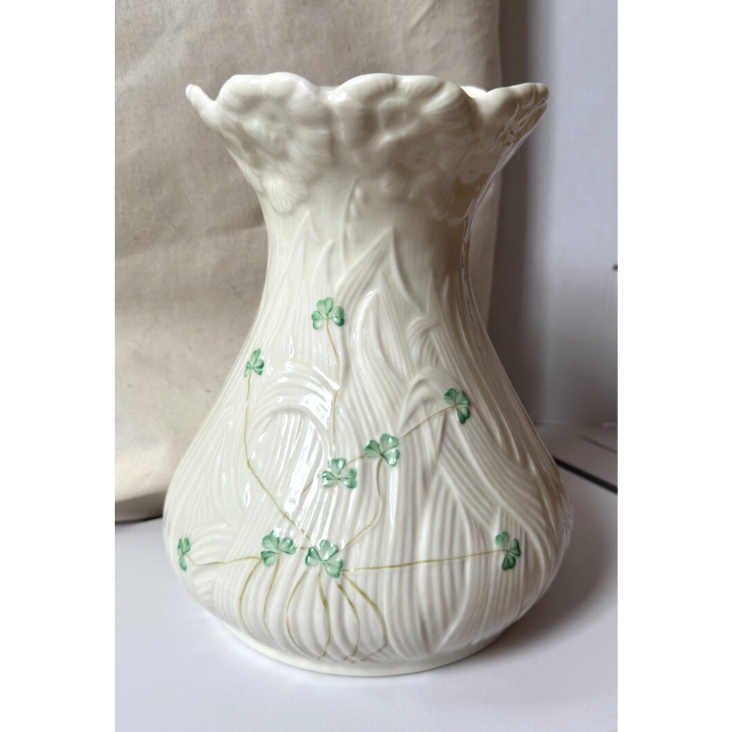 Belleek Shamrock Daisy Matching Set of 2 Vases Blue 8th Mark Irish Art Pottery