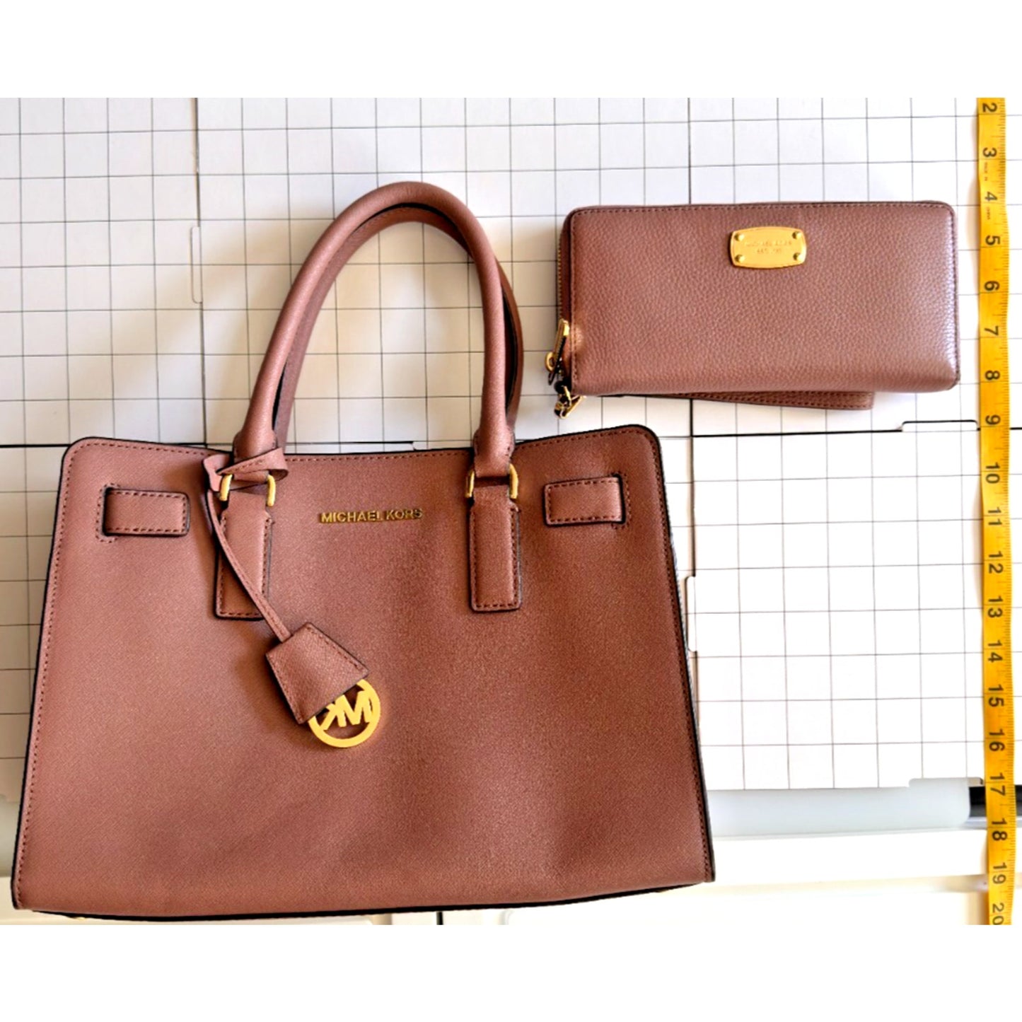 Michael Kors Dillon Satchel Shoulder Bag in Dark Dune Taupe Leather w Wallet