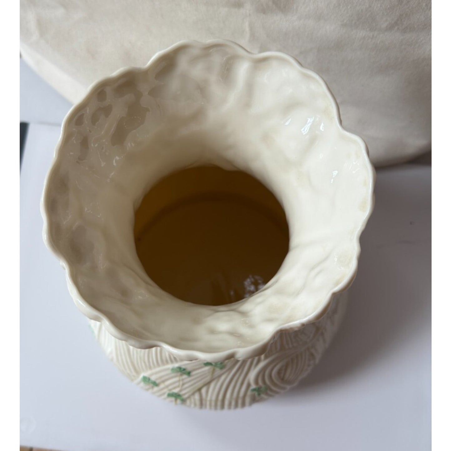 Belleek Shamrock Daisy Matching Set of 2 Vases Blue 8th Mark Irish Art Pottery