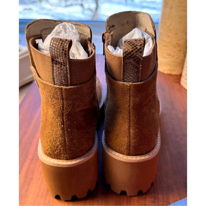 Vaneli Mariel Tan Suede Chelsea Ankle Boots Women’s Size 9 M Original Box