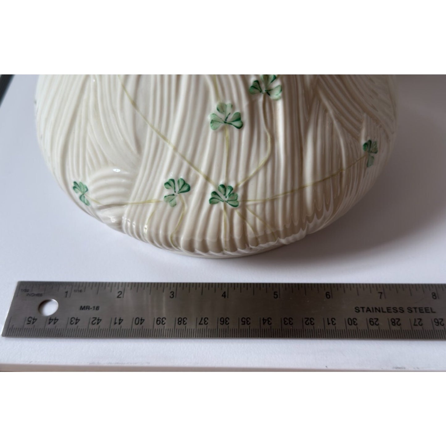 Belleek Shamrock Daisy Matching Set of 2 Vases Blue 8th Mark Irish Art Pottery