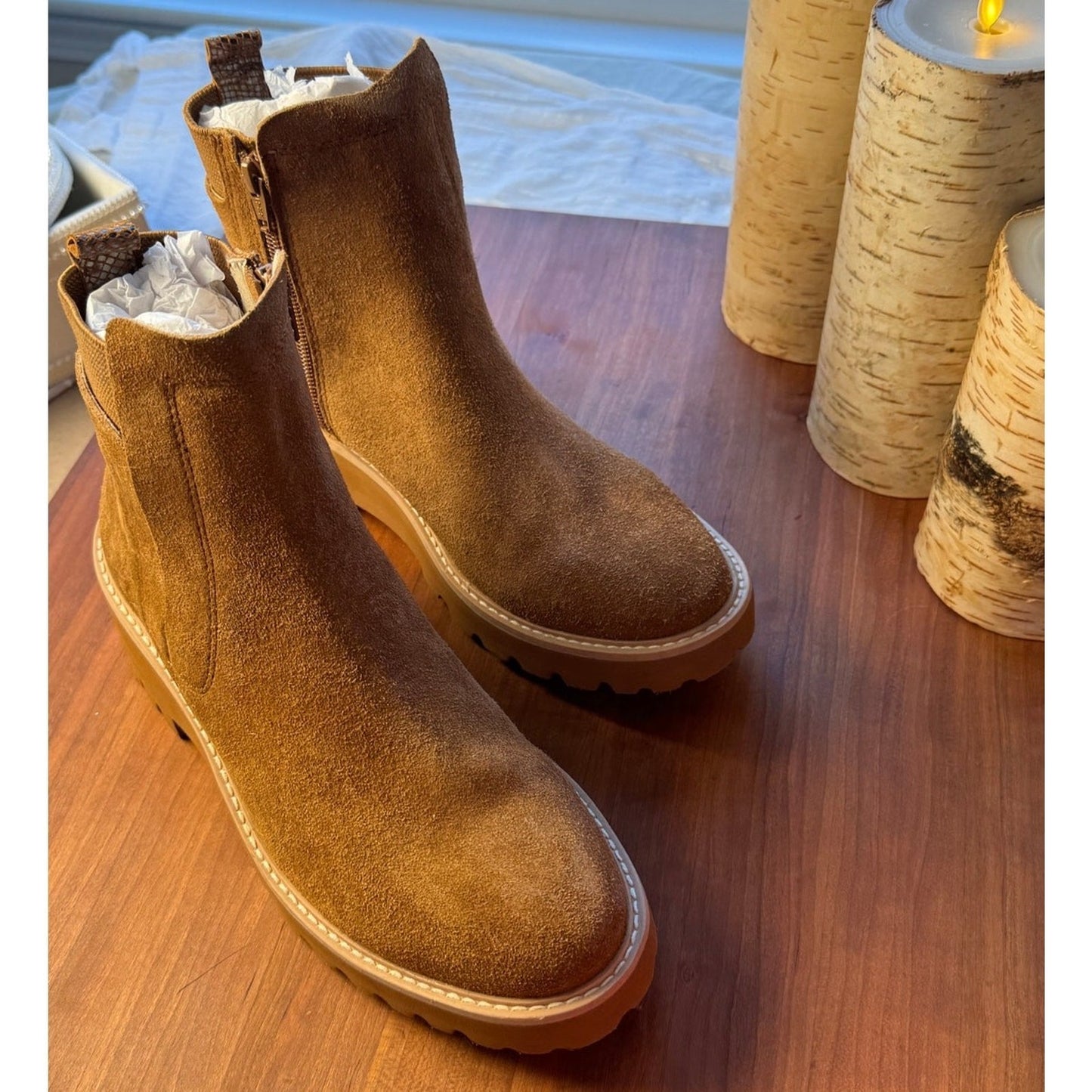 Vaneli Mariel Tan Suede Chelsea Ankle Boots Women’s Size 9 M Original Box
