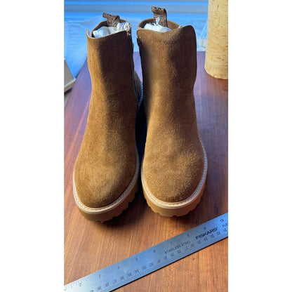 Vaneli Mariel Tan Suede Chelsea Ankle Boots Women’s Size 9 M Original Box