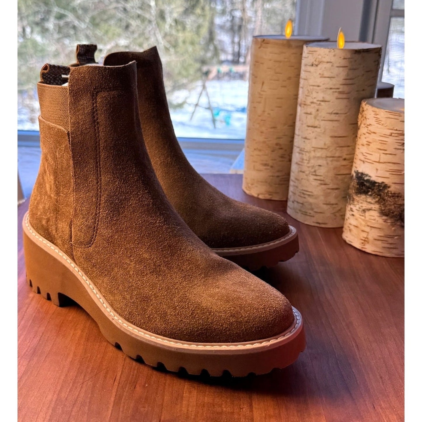 Vaneli Mariel Tan Suede Chelsea Ankle Boots Women’s Size 9 M Original Box